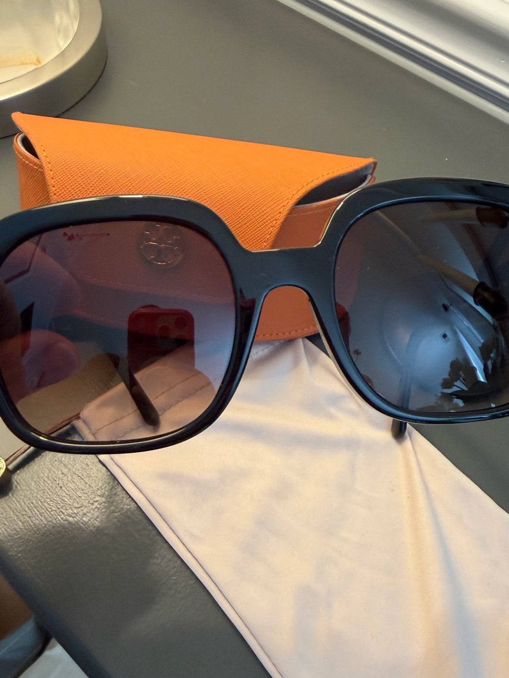 Tory Burch Black Oversized Gradient Lens Sunglasses with Orange Case